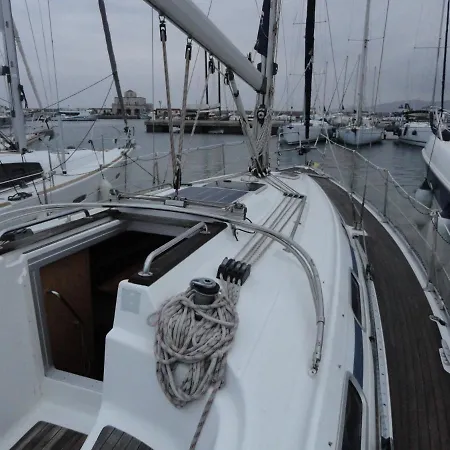 Mrs Goodtower Bateau-hôtel